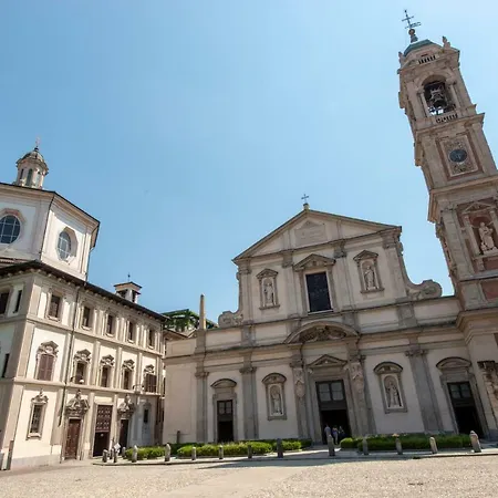 Apartment Duomo - Santo Stefano Milan